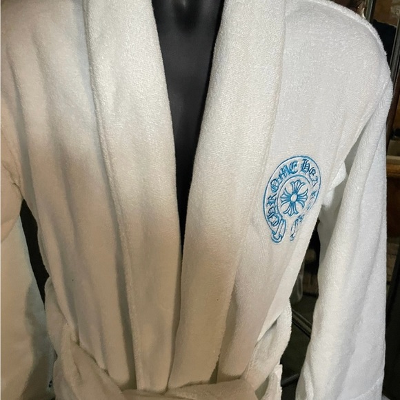 Chrome Hearts Robe - Picture 2 of 7